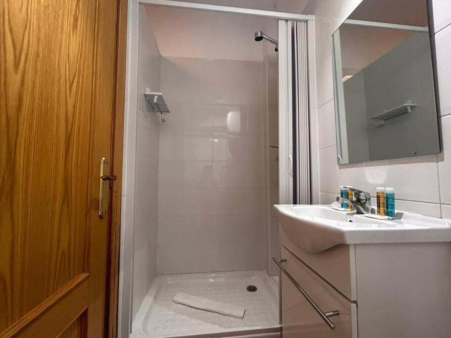 Cute Studio In Gran Via -Si1 มาดริด ภายนอก รูปภาพ